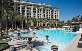 Compare prices and find the best deal for the palazzo versace in main beach (queensland) on kayak. Palazzo Versace 5 Dubai Up To 70 Voyage Prive