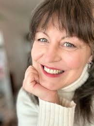 Michelle Lyall (@michellelyall) • Instagram photos and videos