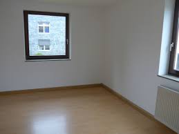 Bei wohnungsboerse.net finden sie ein großes angebot an attraktiven wohnungen in simmern/hunsrück jeder preisklasse! 3 Zimmer Wohnung Zu Vermieten Saarstrasse 3 55469 Simmern Simmern Hunsruck Mapio Net