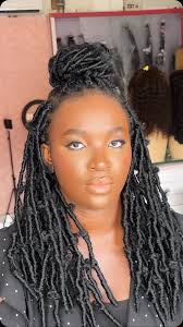 Makeup Artist in Ago Palace, Okota Lagos (@berrys__glamm) • Instagram  photos and videos