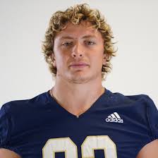 Cameron Middleton's Instagram, Twitter & Facebook