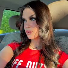 Luna Rocha (@LuaRocha98)