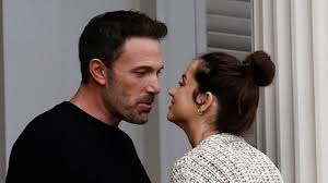 En 2006 ana dejó atrás su isla natal y llegó a madrid casi sin dinero y sin terminar sus estudios de interpretación. Ben Affleck And Ana De Armas Reportedly Call It Quits Mycentraloregon Com