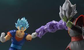 Fans of dragonball will appreciate their style staying true to the manga and anime. Achetez Figurine D Action Dragon Ball Super Figurine S H Figuarts Super Saiyan God Super Saiyan Vegito Super 14 Cm Archonia Com