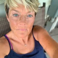 Did Graze 1885 close down again?