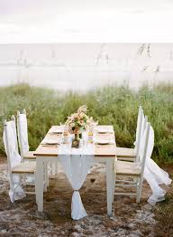 Simple Wedding Reception Table Setting On The Beach Beach Wedding Tables Beach Wedding Table Settings Beach Wedding Decorations Reception