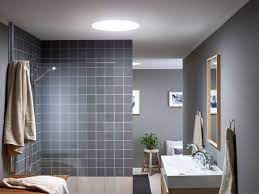 Fenster lassen licht und frische luft in den raum fluten. Die Richtige Luftung Fur Ein Bad Ohne Fenster Velux Magazin