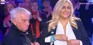 Don antonio mazzi una vita accanto ai ragazzi difficili. Domenica In Omaggia Don Mazzi Mara Venier Mi Hai Fatto Da Padre Dopo Che Ho Perso Il Mio Perizona Magazine
