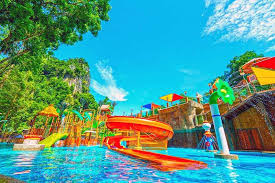 Gadis desa mandi hampir telanjang. 40 Aktiviti Tempat Menarik Di Perak Paling Popular