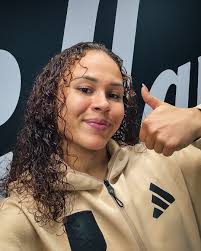 Yes Ebony!!! COME ON GIRL!!! A well needed win. What are your thoughts