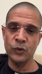 A bun wroko mus go doro…vuilophaal mus go doro 🇸🇷