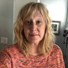 Photographing jewelry at home in casual clothes