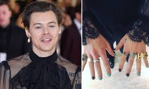 Harry Styles S Painted Nails All The Times One Direction Singer Has Rocked A Capital
