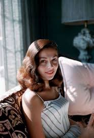 In 1959 angeli made a well received record of italian songs titled italia con for a short time, angeli had a romantic relationship with james dean, under pressure from her dominant mother, she broke off the. Pier Angeli 1956 Pier Angeli Glamour Old Hollywood