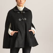 La redoute capes first appeared on chictopia's streetstyle gallery in winter 2012 seen on limoges a popular type of la redoute capes are is a blanket used as cape. Kurzes Cape Schwarz La Redoute Collections La Redoute