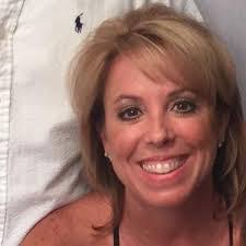 Kim Kenyon's Instagram, Twitter & Facebook