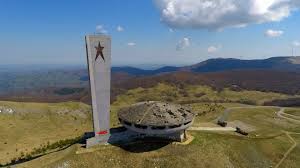In 1944 the peak was the scene of fighting between communist partisans and detachments of the bulgarian army when the latter were attacked whilst operating there. Bulgaria S Communist Ufo The Buzludzha Monument An Abandoned House Monument Of The Bulgarian Communist Party 2639x1483 Abandonedporn