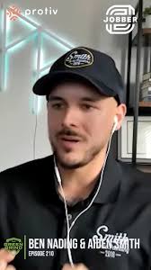 Run your lawn care business like a pro! 💪 @Jobber keeps you organized,