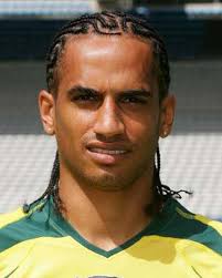 Copa de la liga de francia (es); Aurelien Capoue Coupe De La Ligue 2008 2009