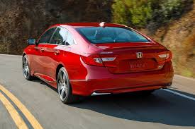 You can choose from up to seven bold exterior colors such as radiant red with a metallic finish or crystal black, which has a pearl finish. 2021 Honda Accord Hybrid Pictures 43 Photos Edmunds