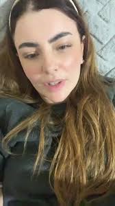 كيف يتحكم الزوج في حياة زوجته؟