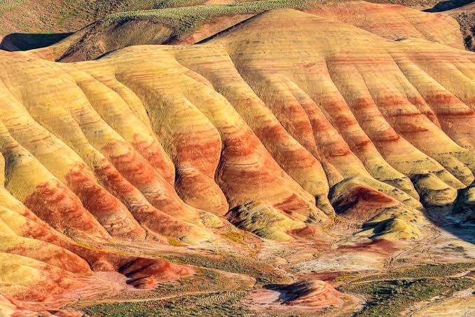 Explore the Painted Hills, Oregon {Complete Travel Guide!} | Fresh Off The  Grid