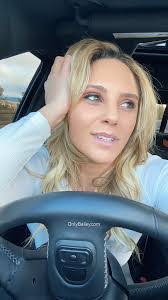 Bailey Brewer's Instagram, Twitter & Facebook