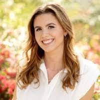 Karen Ewan's Instagram, Twitter & Facebook