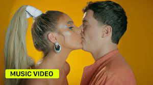 Stream se te nota the new song from lele pons, guaynaa. Dating The Popular Guy Lele Pons Youtube
