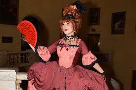 The Living Doll | Roaming Opera Singer Brighton, East Sussex | Alive Network