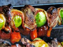 Herzhafte Wildschweinspiesse Vom Grillspiess Rondell Altmark Bbq Grillen Bbq Blog Asiatisches Bbq Rezept Gefullte Paprikaschoten Essen Wild Grillen