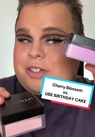 Welches dieser beiden wäre euer Highlight in der Makeup Routine 🩷💜