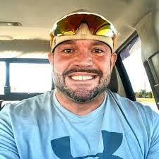 Dustin Clouse's Instagram, Twitter & Facebook