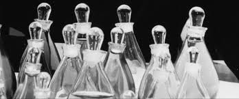 Rebecca dayan (the neon demon) as elsa peretti, the famed jewelry designer who designed halston's perfume bottle. The Timeless Beauty Of Minimalism Elsa Peretti Idomitable Spirit Designer 1940 2021 Irenebrination Notes On Architecture Art Fashion Fashion Law Technology