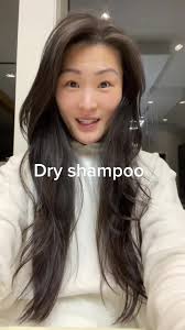 Cornstarch and Cocoa Powder Dry Shampoo for Red Hair