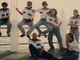 Siapa sangka, daripada orang biasa, pelakon yang juga aktivis dari amerika syarikat, meghan markle, 37, kini menjadi salah seorang anggkota keluarga diraja britain. Cinta Antara Benua Salam Taj Mahal Antara Drama Popular Ini Dia 5 Drama Melayu Popular Sekitar Tahun 90an Media Hiburan