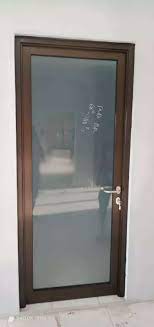 Pintu kaca aluminium adalah pintu yang dibuat dari rangka dengan bahan aluminium dengan material pendukungya adalah kaca. Pintu Kaca Kusen Aluminium Jendela Alumunium Kaca Tempered Dan Cermin Konstruksi Dan Taman 536905468