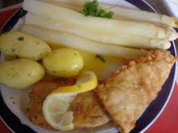 Spargel Mit Seelachsfilet Im Bierteig Petersilienkartoffeln Und Sauce Hollandaise Rezept Rezept Petersilienkartoffeln Seelachsfilet Rezept Sauce Hollandaise