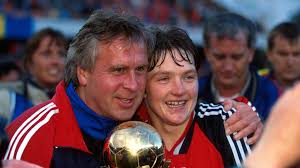 Riise 6 yaşında bir erkek takımında futbol oynamaya başladı ve 14 yaşına kadar futbola burada devam etti. Fifa Women S World Cup 2019 News Hege Riise Nor Fifa Com