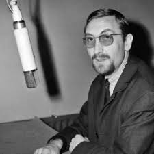 Tony Vos's Instagram, Twitter & Facebook