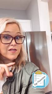 🏡Top Priorities in buying a home…, ❓What’s yours?, 🍴Kitchen, 🛋️ Living  Space, , 💡Energy Efficiency, 🌳Yard, #homeownership #homebuyergoals  #toppriorities #makeyourlist #buyingahome #firsttimehomebuyer ...