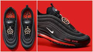 Mschf x lil nas x satan shoes 🏹 👟nike air max '97 🩸contains 60cc ink and 1 drop of human blood 🗡️666 pairs, individually numbered 💰$1,018 Bvkm Kbu Fabim