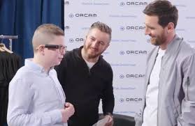 Не только во дворе, а во всем мире. Messi Podaril Slabovidyashim Detyam Umnye Ochki Stoimostyu 4 Tysyachi Dollarov Isport Ua