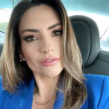 If the WHY is powerful, the HOW is easy.” 💋