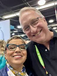 Danielle Custer's Instagram, Twitter & Facebook