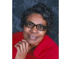 Jacqueline Vines's Instagram, Twitter & Facebook