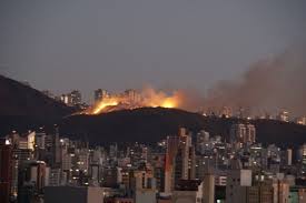 Maybe you would like to learn more about one of these? Incendio Atinge Serra Do Curral Em Belo Horizonte Fogo E Visto De Varios Bairros Horizontes Home