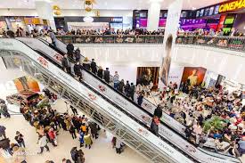 Iti doresti un telefon mobil nou, in rate? 5 Ani De Cand Shoppingul Este Principala Pasiune A GÄƒlÄƒÈ›enilor Revista Explore