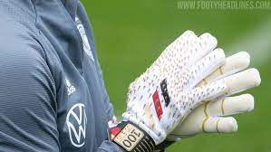 Manuel neuer (born march 27, 1986) is famous for being soccer player. Special Edition Adidas Predator Manuel Neuer Germany Gloves Released Footy Headlines