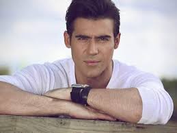 Who is José Guillermo Cortines dating? José Guillermo Cortines girlfriend,  wife